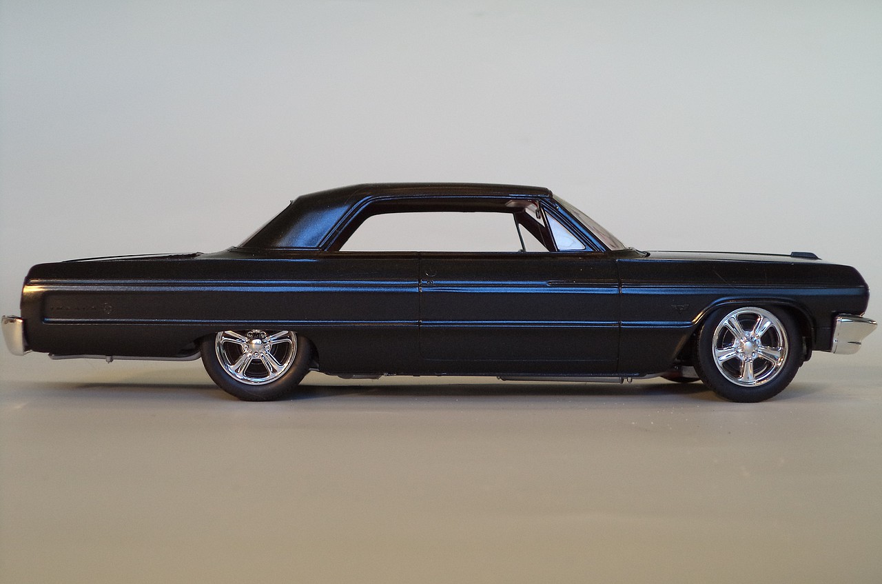 1963 Chevy Impala SS 2'n1 -- Plastic Model Car Kit -- 1/25 Scale ...