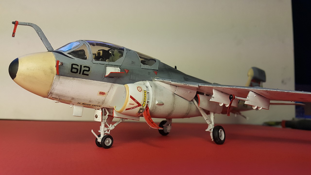 EA-6B Prowler High -- Plastic Model Airplane Kit -- 1/72 Scale ...