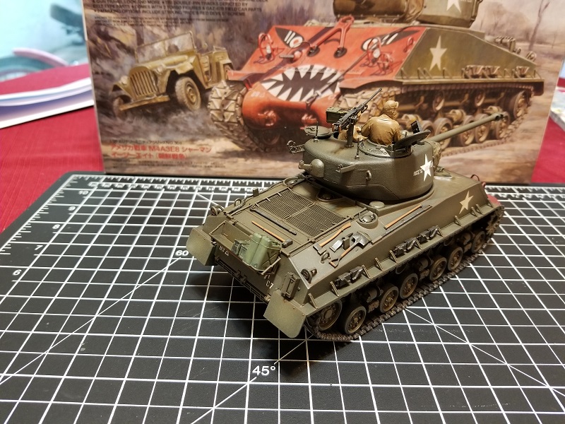 US Medium Tank M4A3E8 Sherman Easy Eight Plastic Model Military Vehicle Kit 1 35 35359 