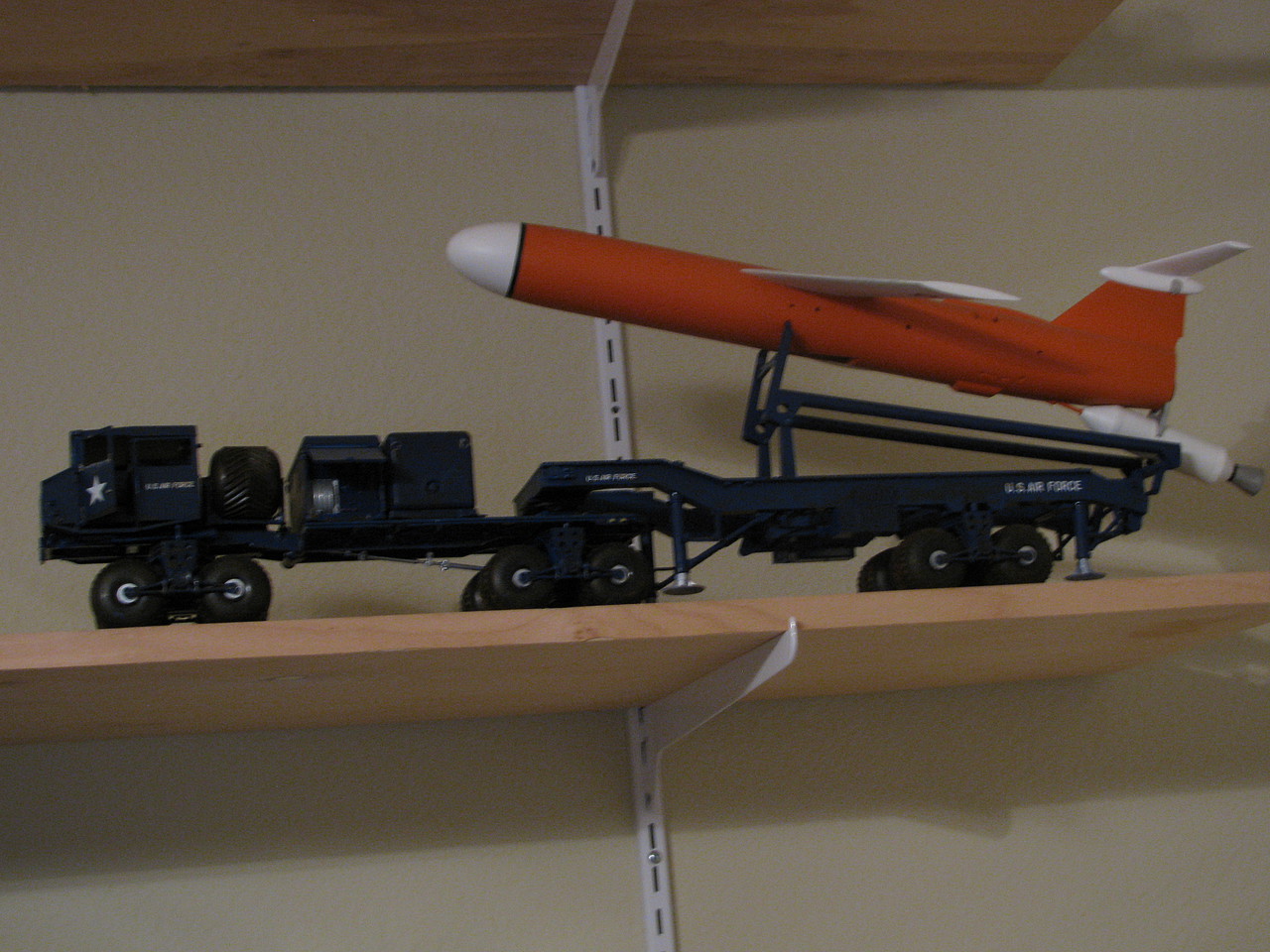 Teracruzer with Mace Missile Pictures
