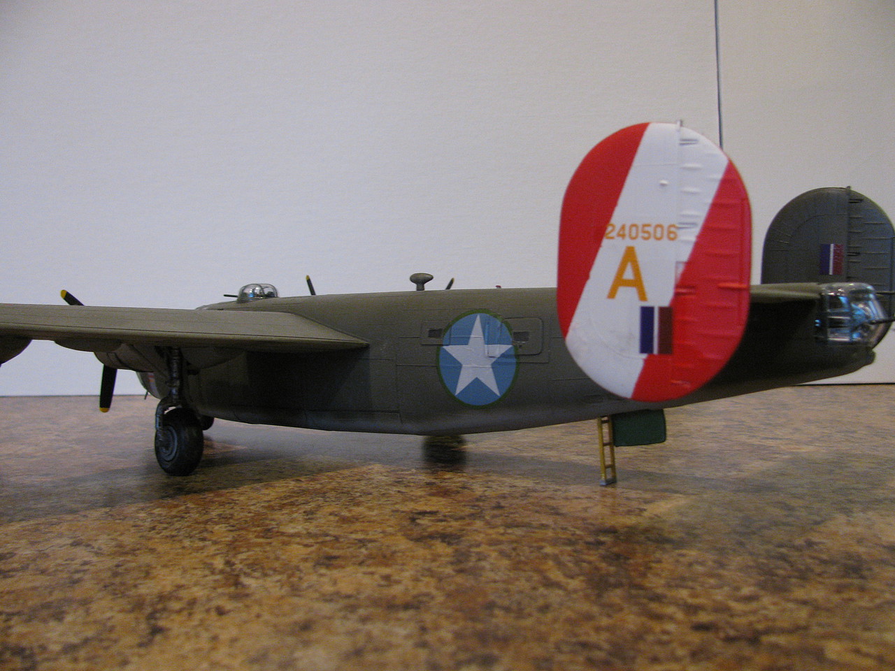 B-24D Liberator -- Plastic Model Airplane Kit -- 1/48 Scale -- #855625 ...