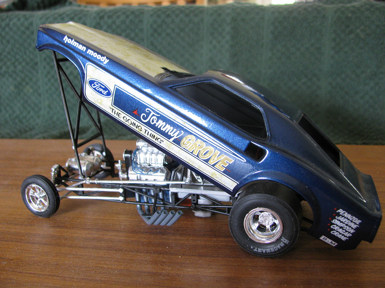 Vintage Tommy Grove Mustang Funny Car Plastic Model Car Kit 1/25