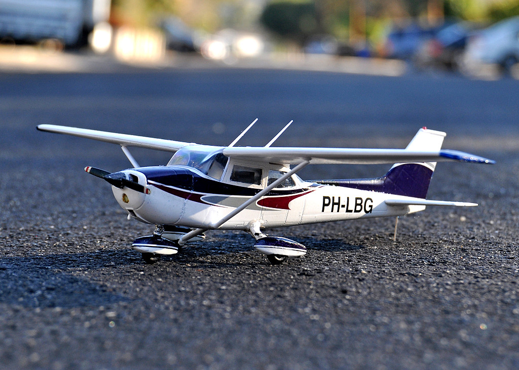 Cessna 172 Skyhawk Model Kit