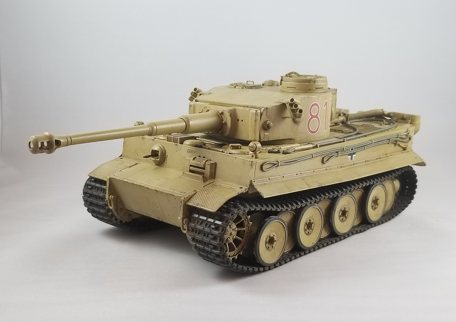 German Tiger I Initial Tank Plastic Model Military Vehicle Kit 1