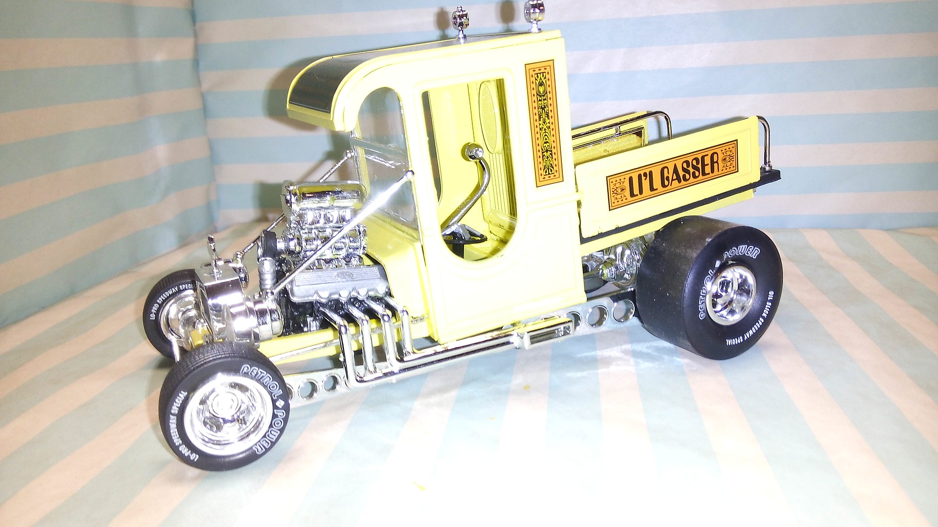 Li'l Gasser Show Rod -- Plastic Model Car Kit -- 1/25 Scale -- #999-12 ...