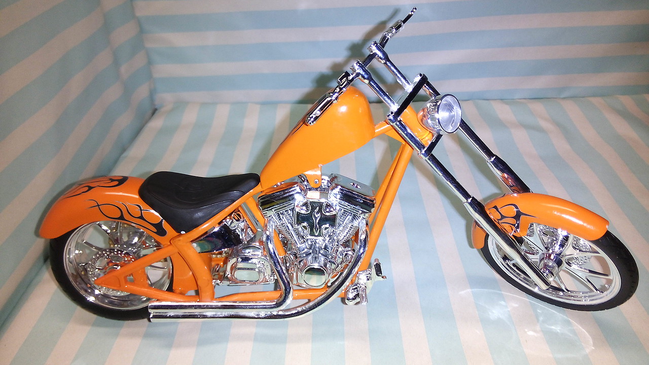 Custom Chopper Set -- 1/12 Scale Plastic Model Motorcycle Kit