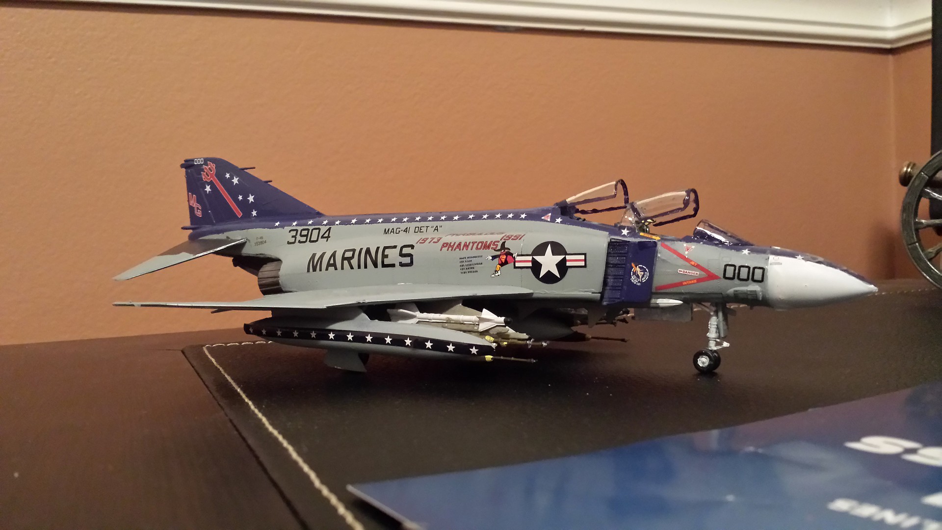 Accurate Miniatures F-4J Phantom II 'USN USMC Fighter Bomber' Model Kit ...