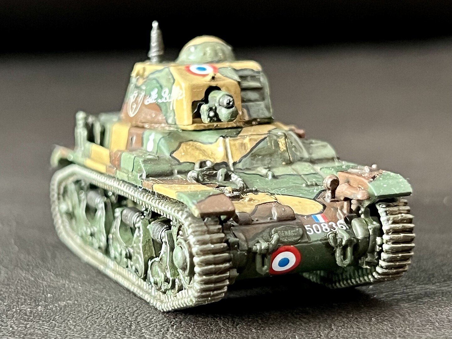 Gallery Pictures First-To-Fight WWII Renault R35 Late Version Tank ...