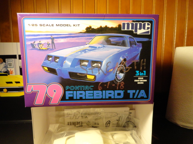 Gallery Pictures MPC 1979 Pontiac Firebird T/A Plastic Model Car Kit 1/ ...