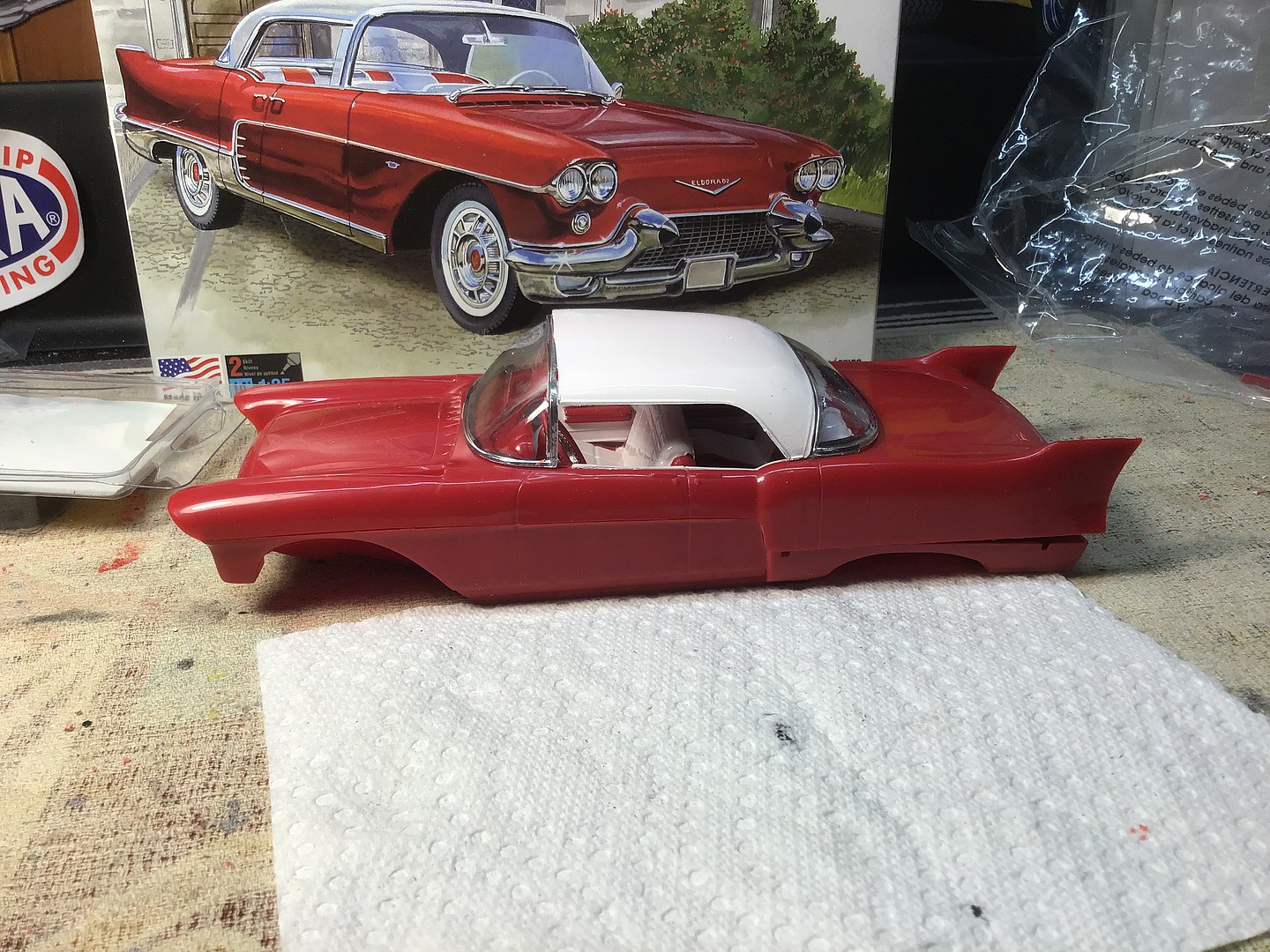 Atlantis 1957 Cadillac Eldorado Brougham Plastic Model Car Kit 1