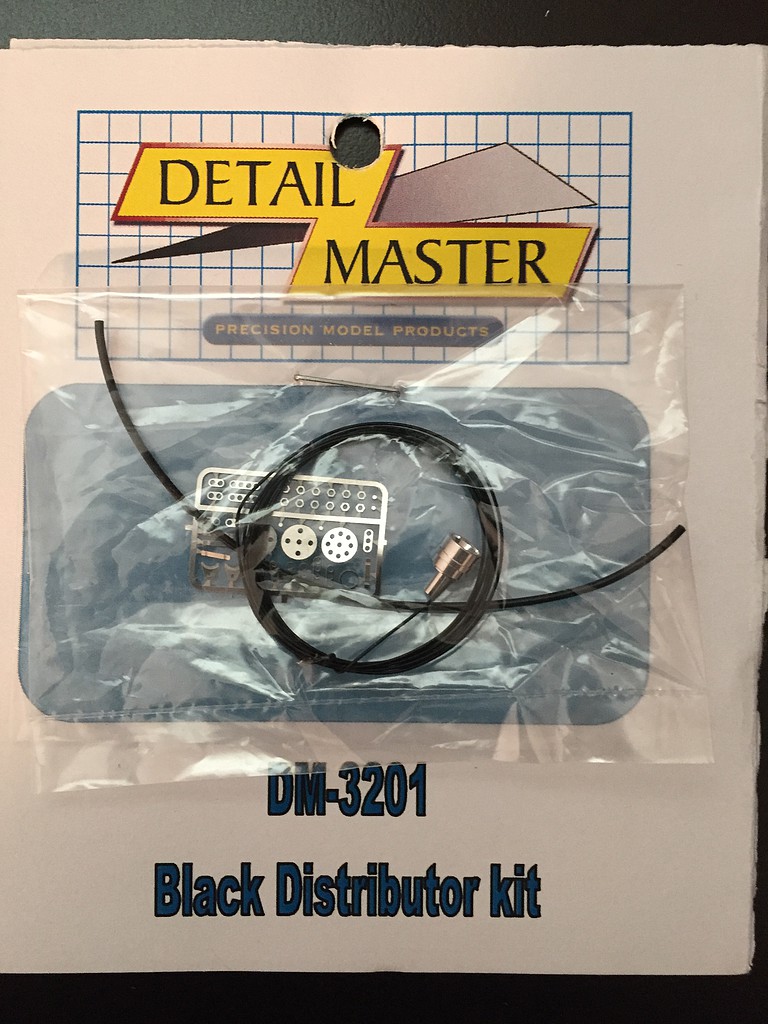 Detail Master Wired Distributor Standard Red Plastic Model 673409032059