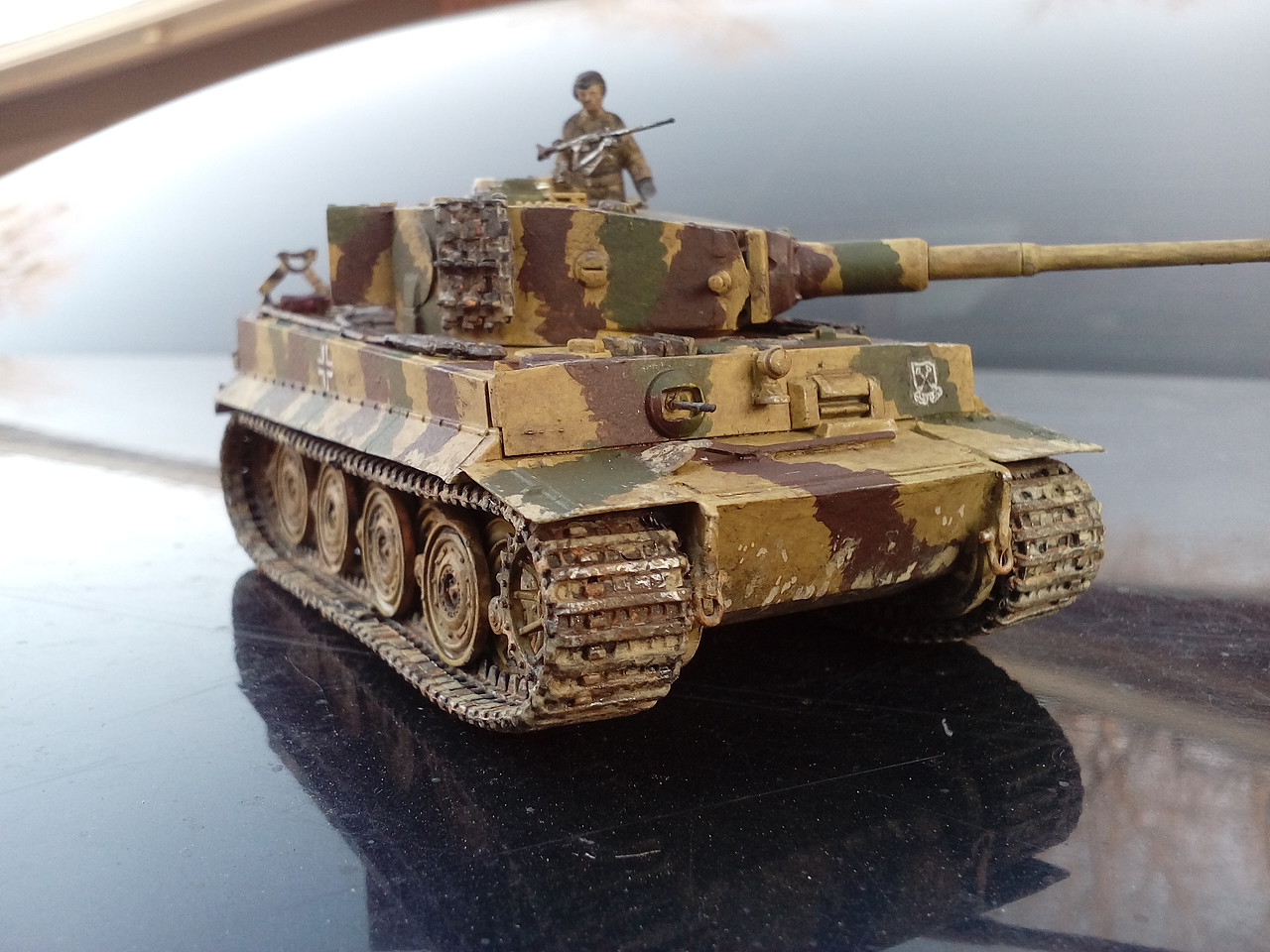 German Tiger I Tank Late Production -- Plastic Model Military Vehicle ...