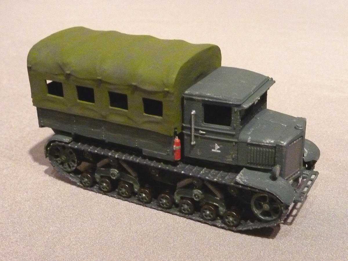 Soviet Voroshilovets Heavy Artillery Tractor Plastic Model Military