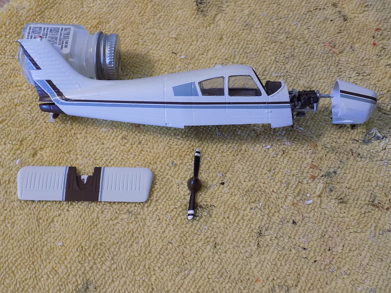 Plastic Model Airplane Kit 1/48 Scale  0048051116776 Piper Cherokee Plane 