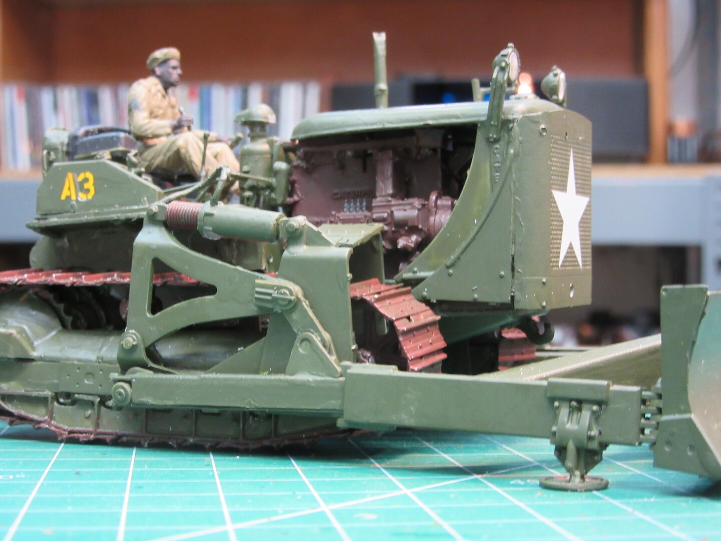 Mini-Art US Army Bulldozer Plastic Model Military Vehicle Kit 1/35 Scale  #35195