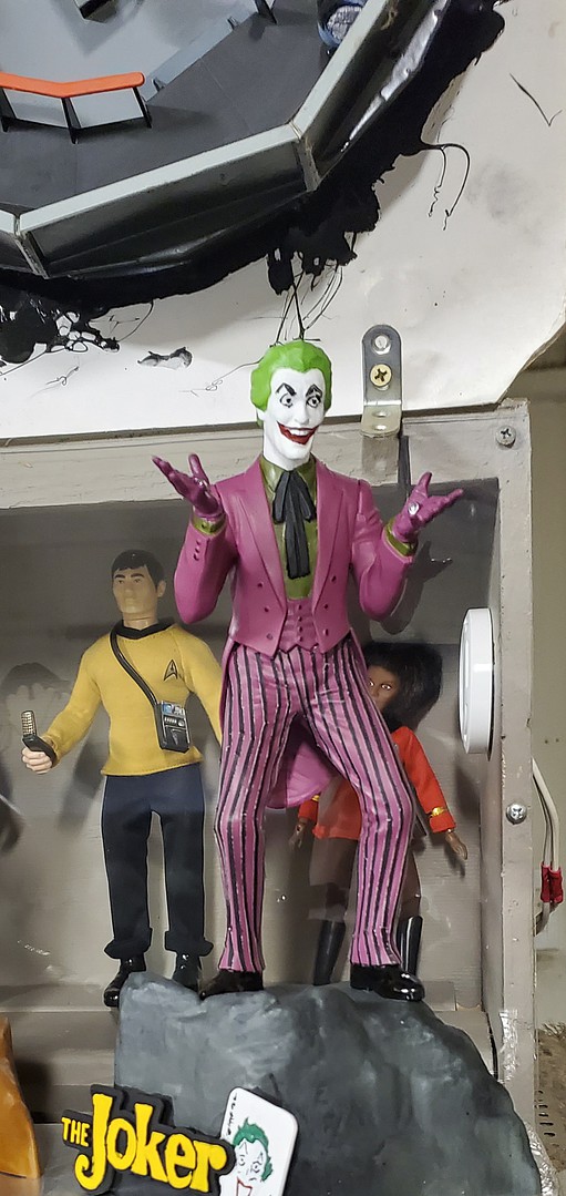 Buy the Moebius Models - 1/8 1966 Joker Plastic Model Figures Kit (956)  854006005152 on SALE at www.