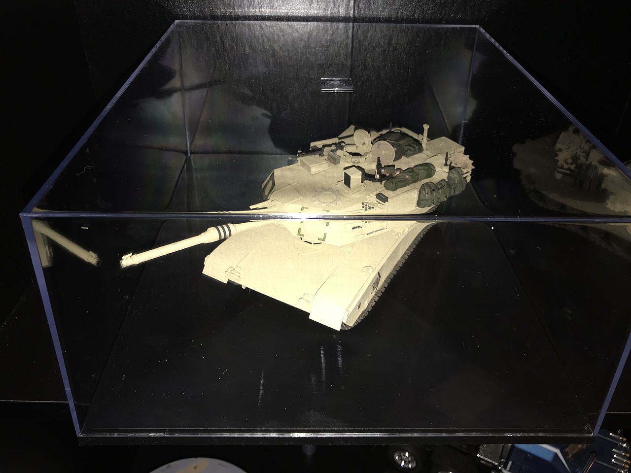1/18 Car & 1/48 Plane & 1/35 Tank Display Case Plastic Model Display