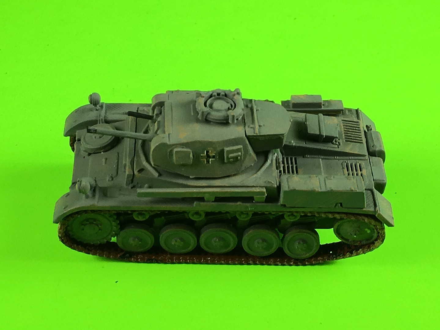 PzKpfw II Ausf F WWII Tank -- Plastic Model Military Vehicle Kit -- 1/ ...