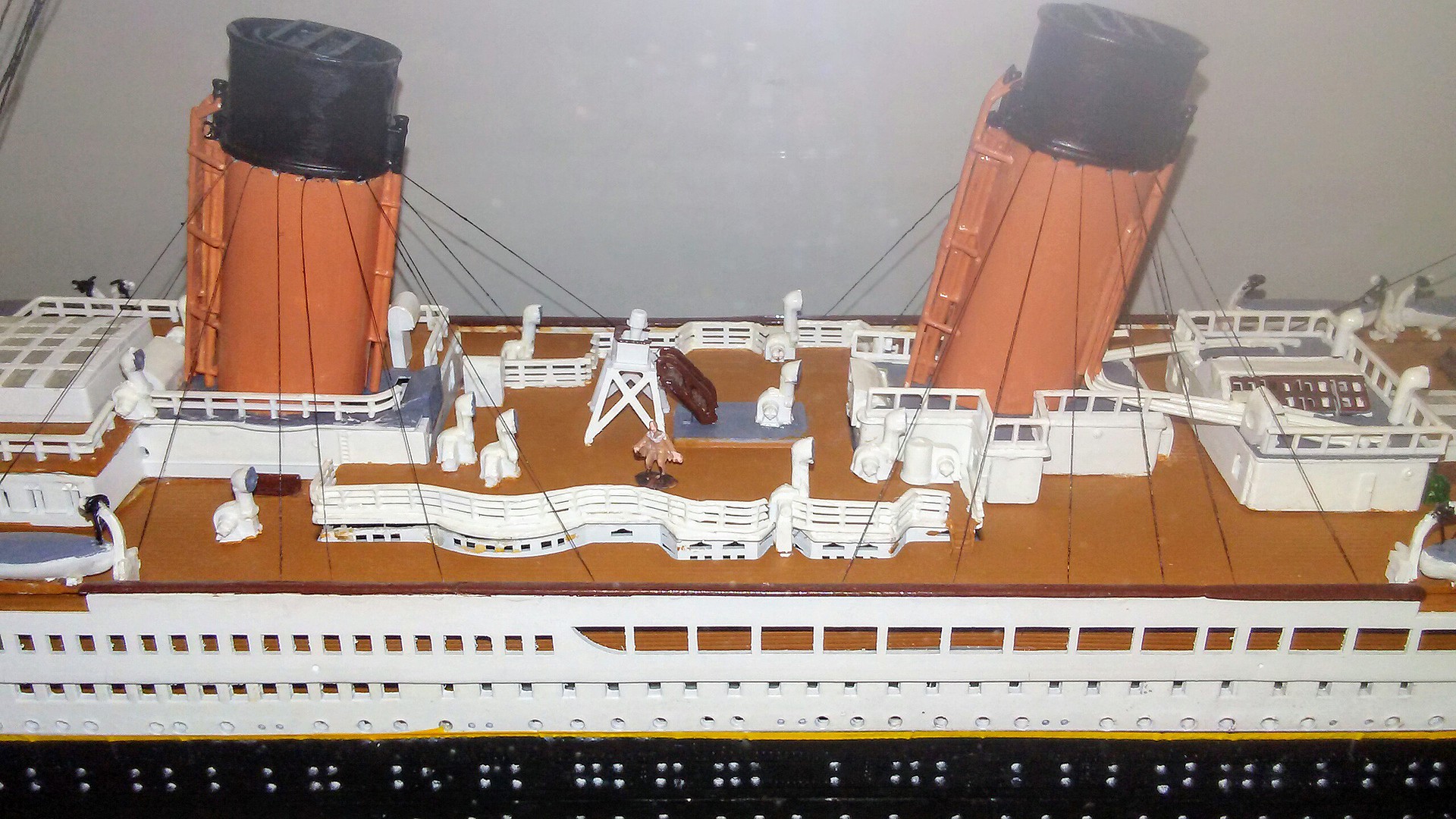 RMS Titanic Ocean Liner -- Plastic Model Commercial Ship Kit -- 1/400 ...