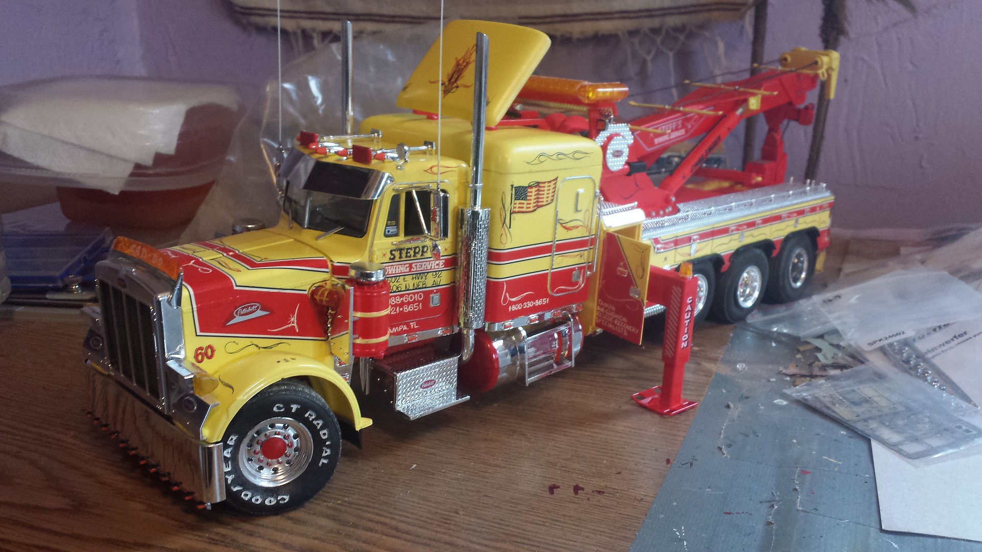 Spray Custom Bug Yellow 3 oz Hobby and Model Enamel Paint 1632