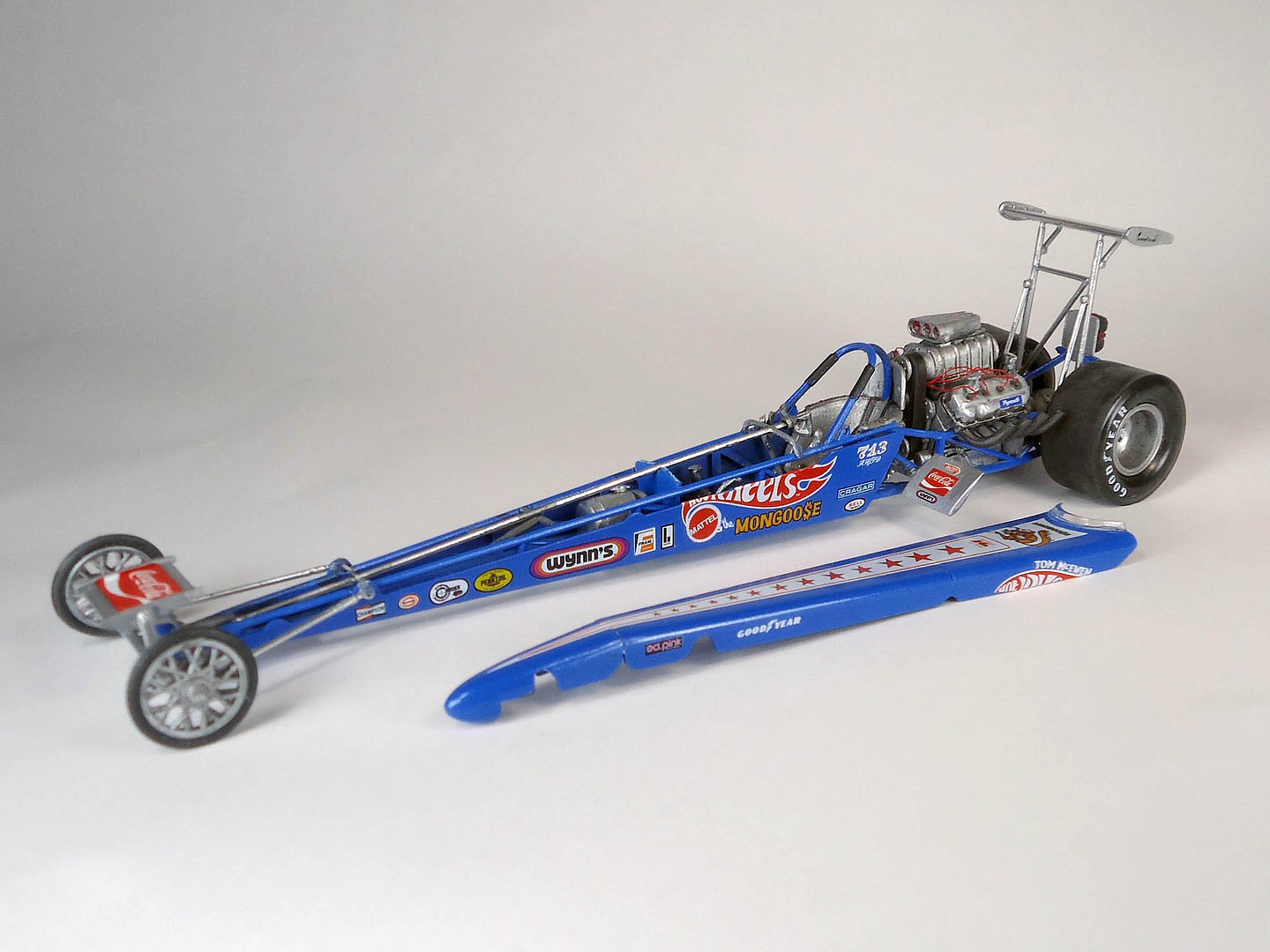 Tom Mongoose McEwen 1972 Re Eng Dragster Plastic Model Car Kit 1 