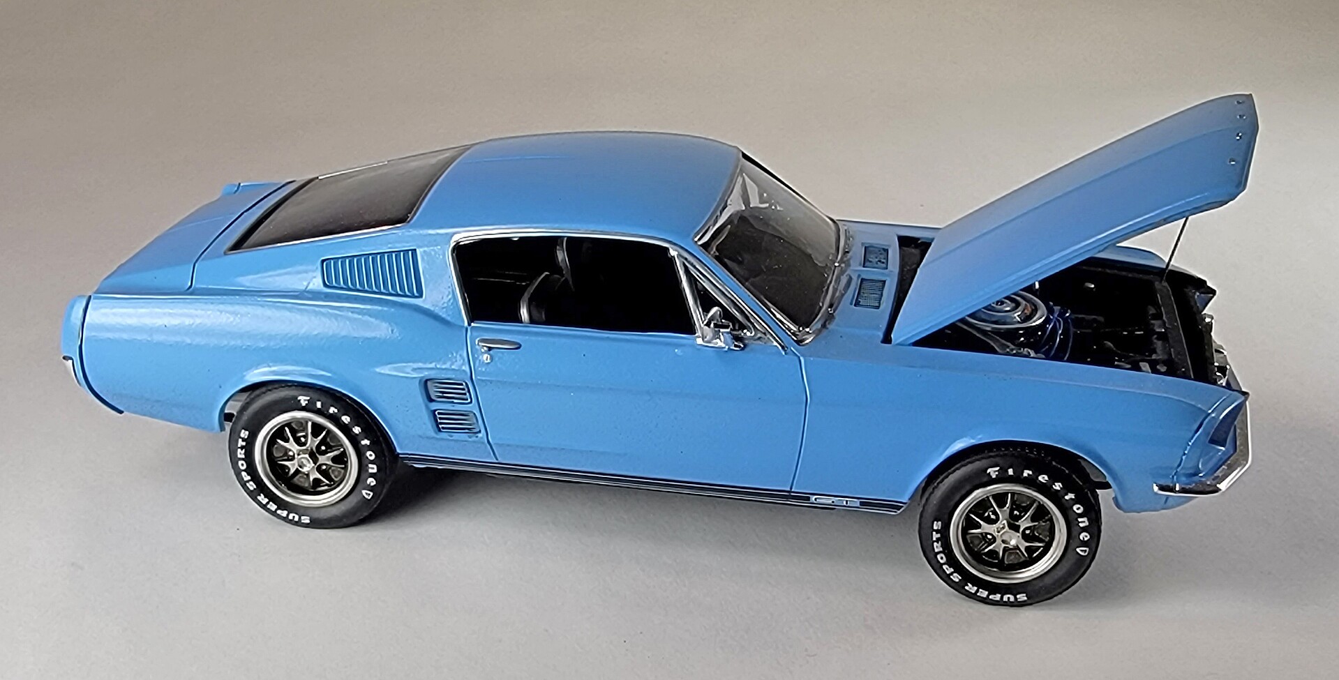 AMT 1967 Ford Mustang GT Fastback Plastic Model Car Vehicle Kit 1