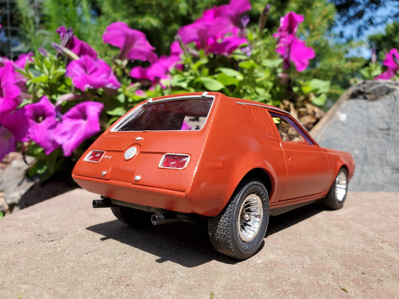 1974 AMC Gremlin X -- Plastic Model Car Kit -- 1/25 Scale -- #1077