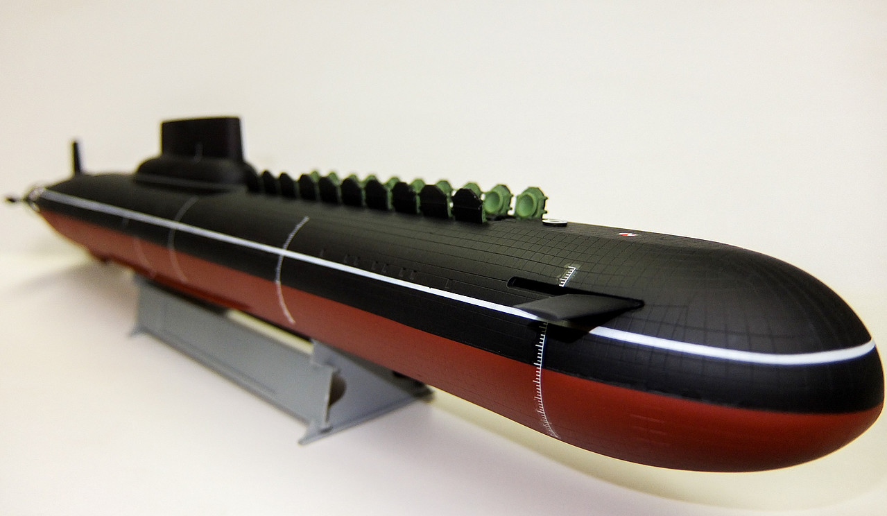 Gallery Pictures HobbyBoss Russian Navy Typhoon Class SSBN Plastic
