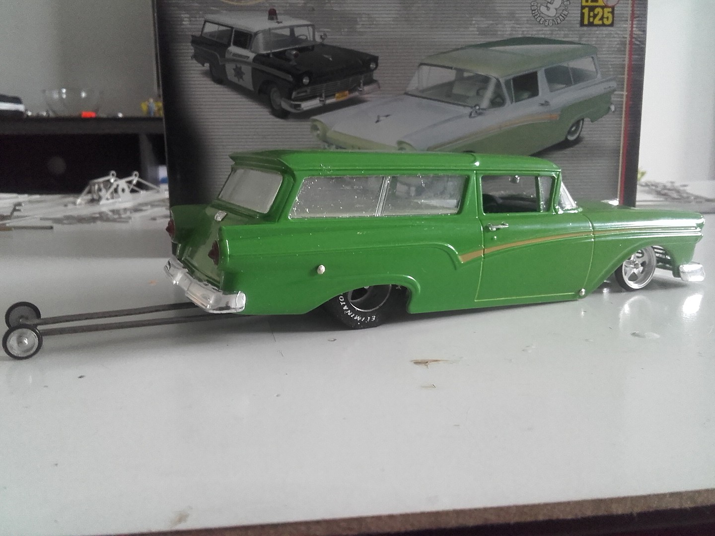 1957 Ford Del Rio Ranch Wagon 2n1 Plastic Model Car Kit 1/25