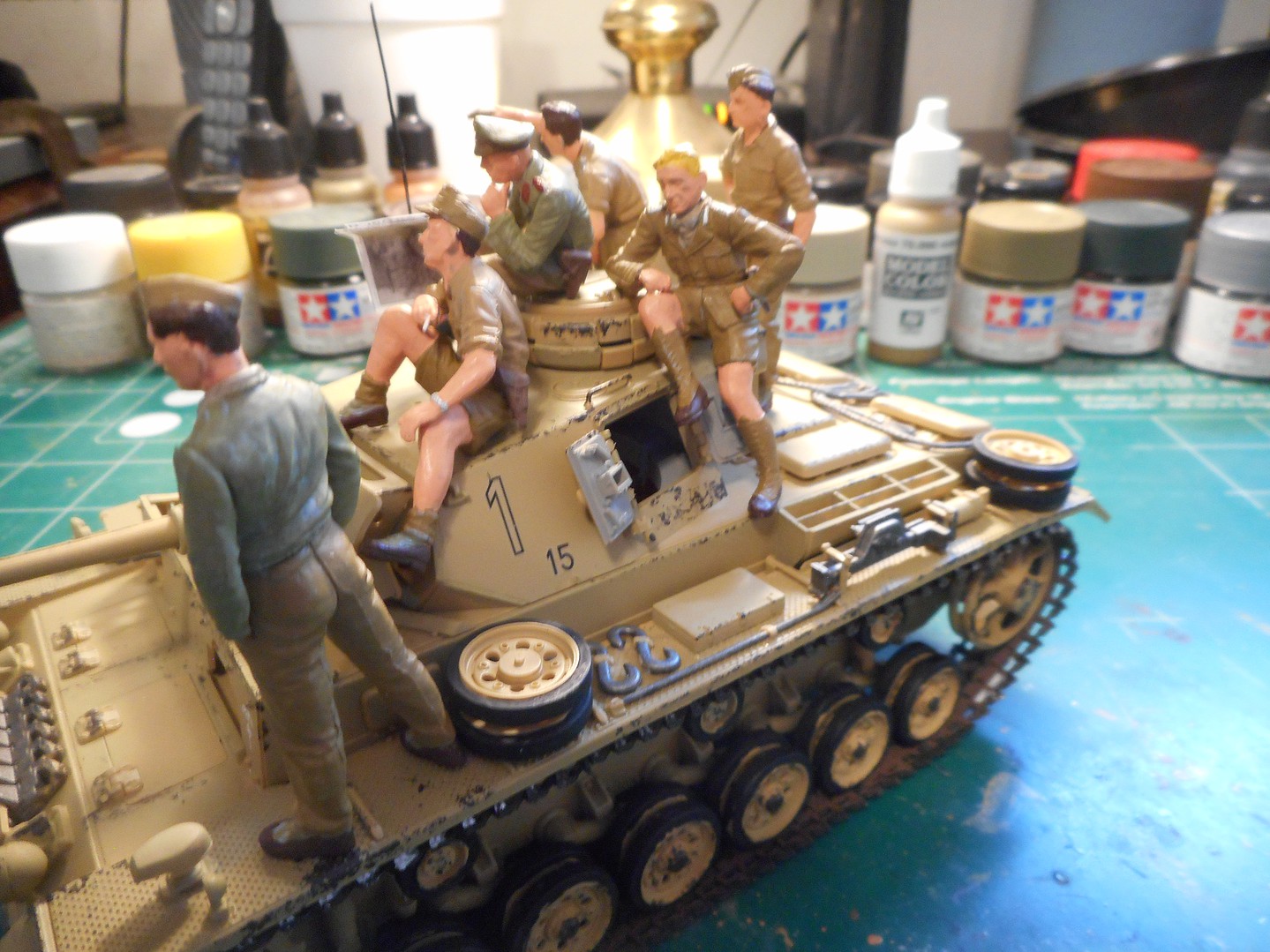 MASTER BOX™ 3561 Rommel & Tank Crew DAK Figuren in 1:35 