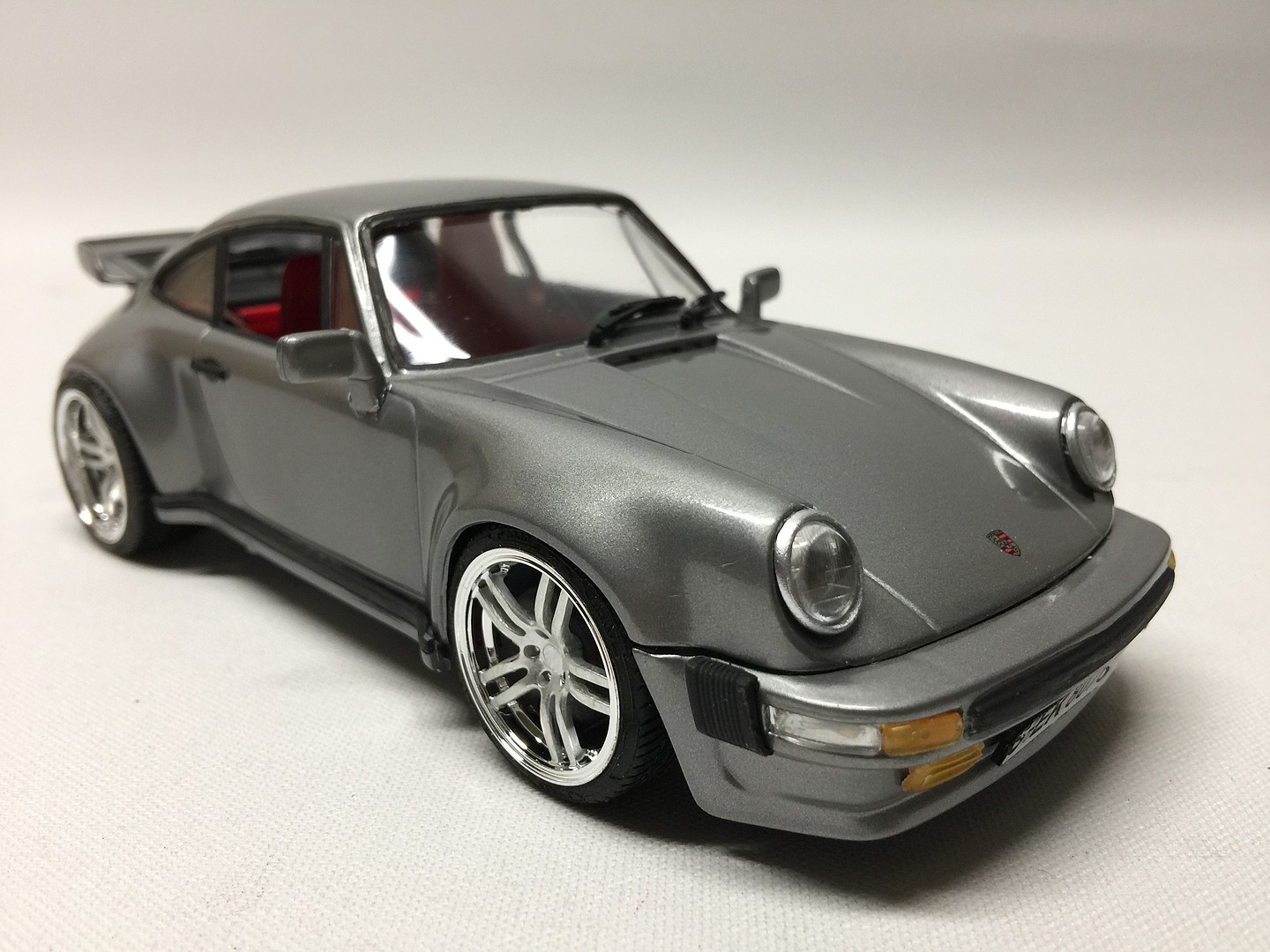 Maquette voiture - Porsche 911 Turbo - 24279 - Kits maquettes tout inclus -  Maquettes