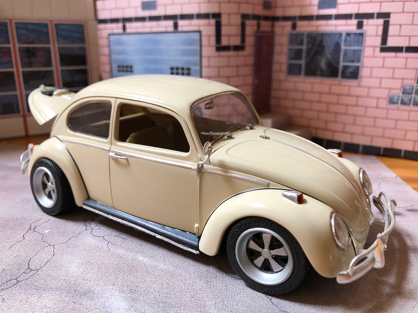 volkswagen beetle scale model