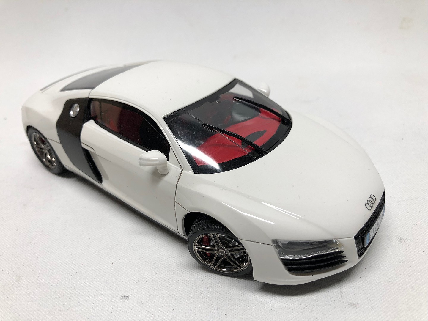 revell model set audi r8