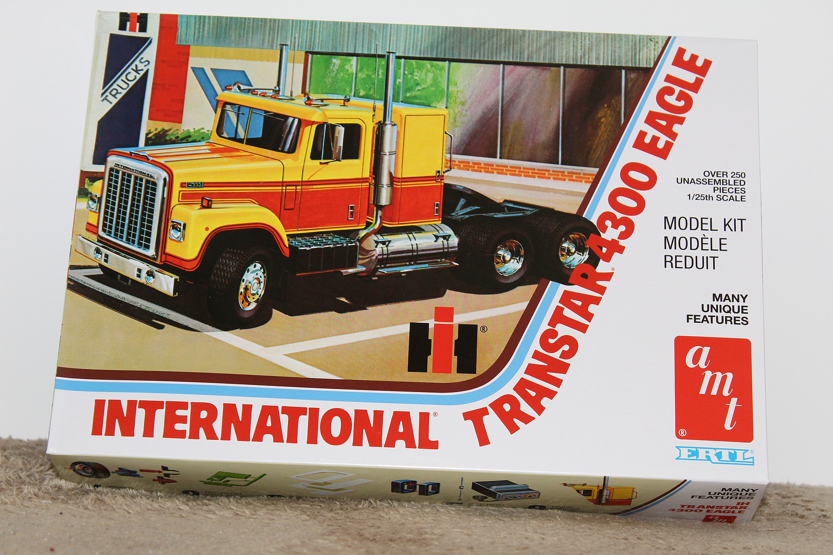 AMT International Transtar 4300 Eagle Semi Truck Cab 1:25 Model Kit AMT-629 MISB 