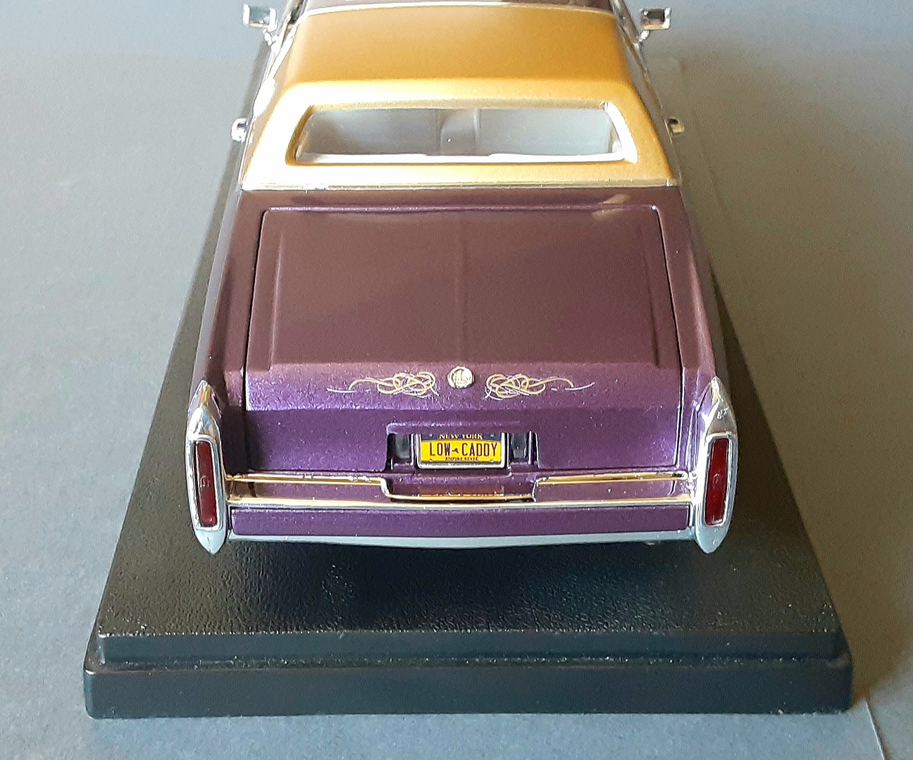 Custom Cadillac Lowrider Plastic Model Car Kit 1/25 Scale 85