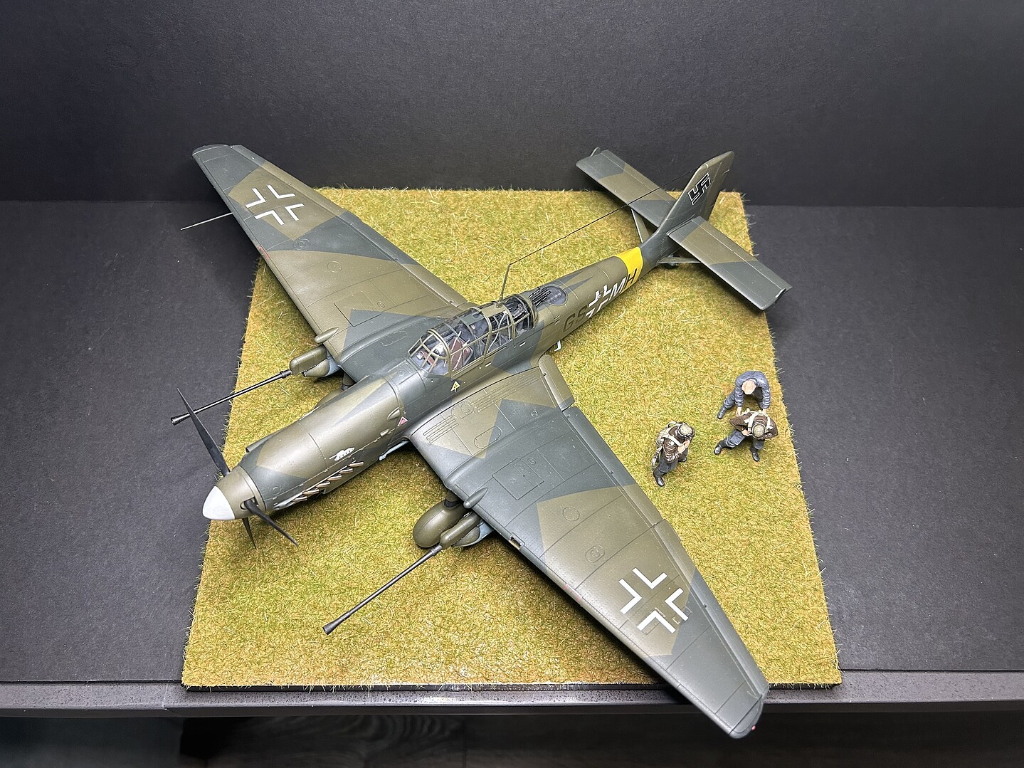 Junkers Ju87G-1 Ju87G-2 Stuka -- Plastic Model Airplane Kit -- 1/35 ...