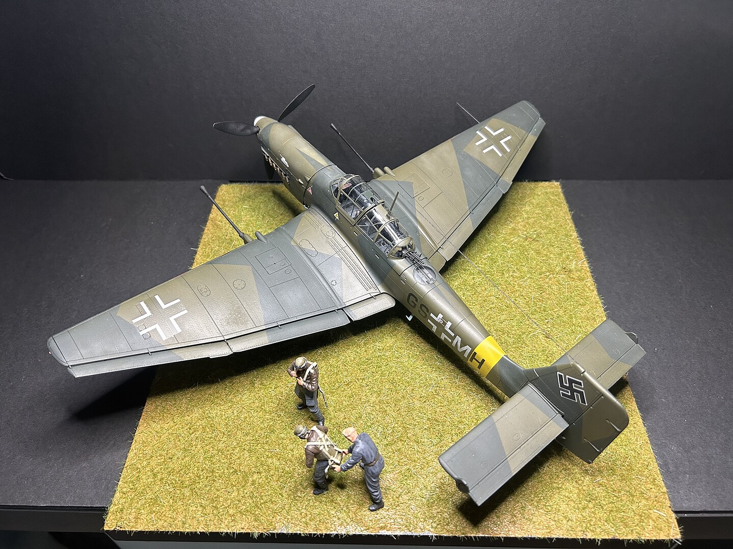 Junkers Ju87G-1 Ju87G-2 Stuka -- Plastic Model Airplane Kit -- 1/35 ...