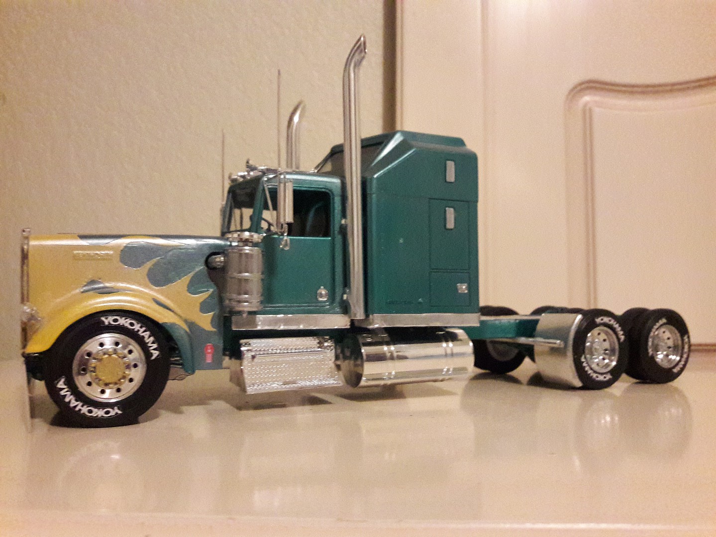 revell kenworth