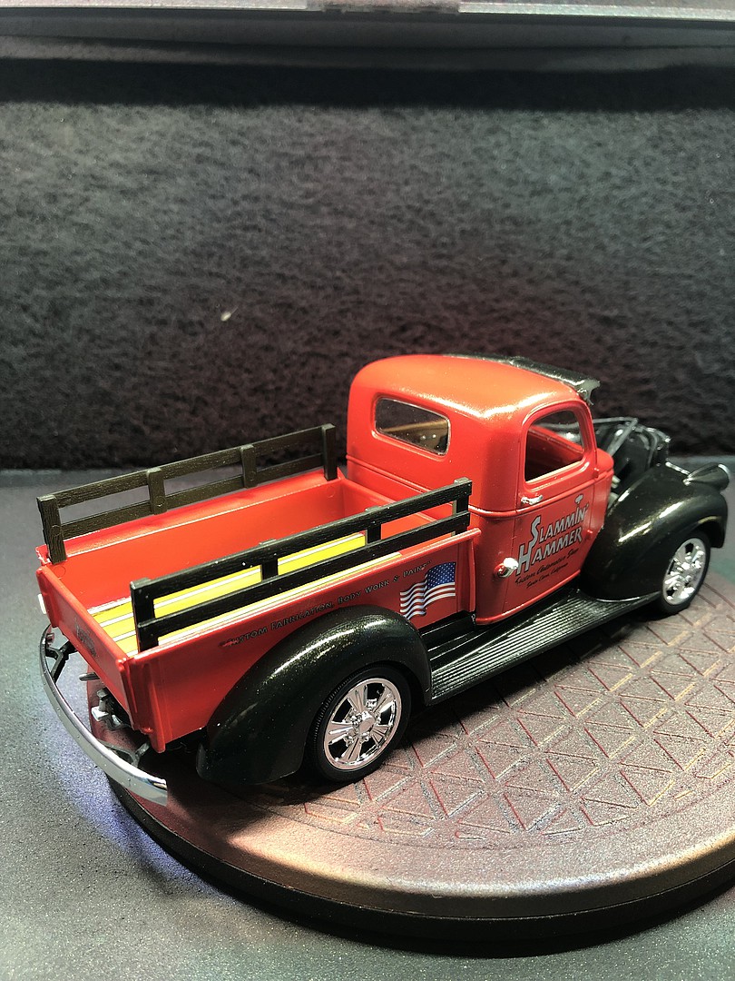 Lot De 2 Pick-up Chevrolet En Métal – Échelles 1/38 Et 1/36 – Miniatures