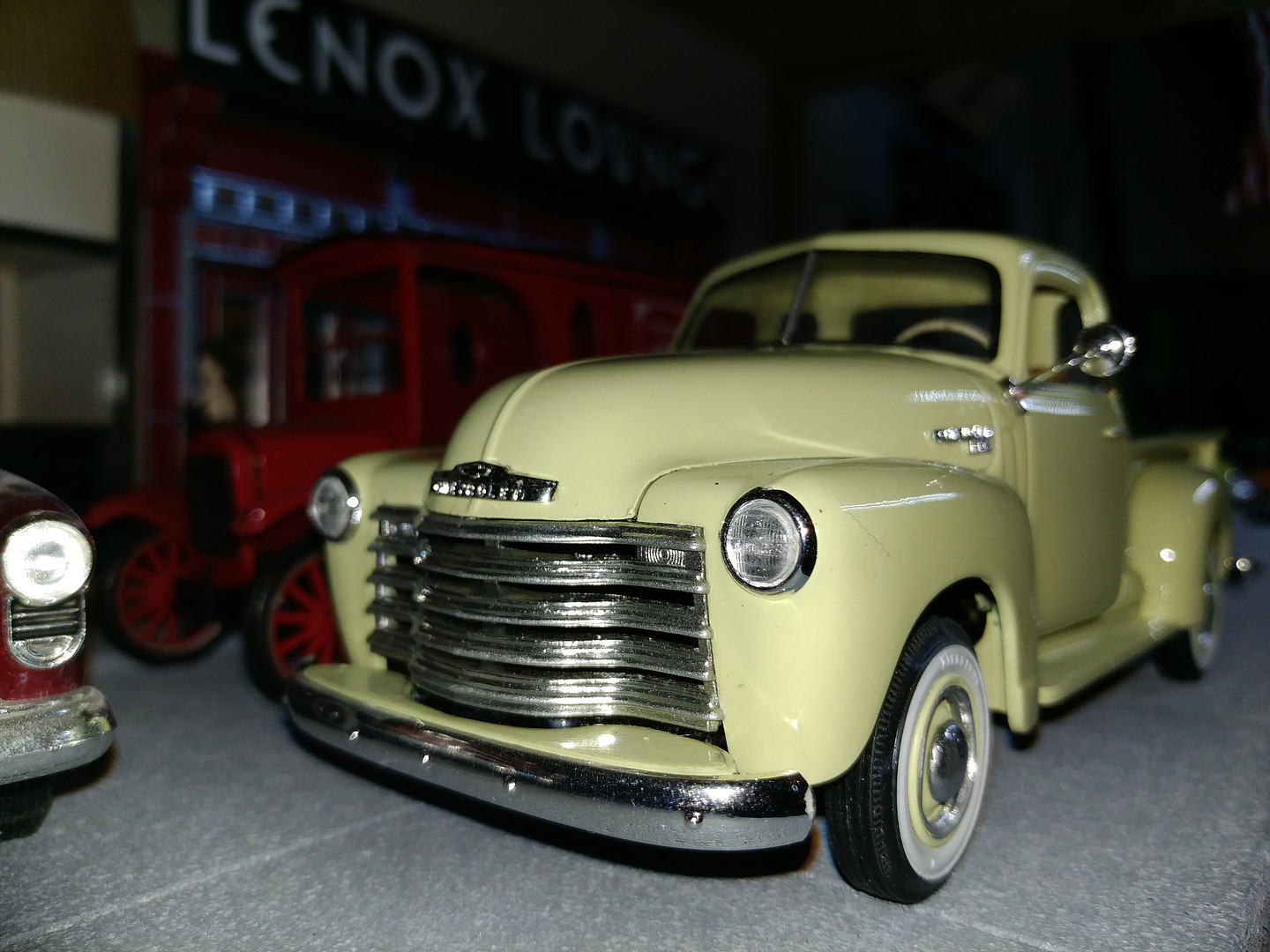 1950 Chevy PickUp Plastic Model Truck Kit 1/25 Scale 107612