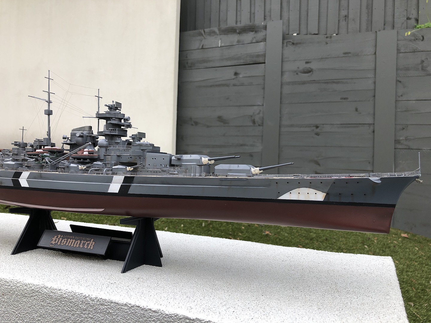 german bismarck battleship boat -- plastic model military