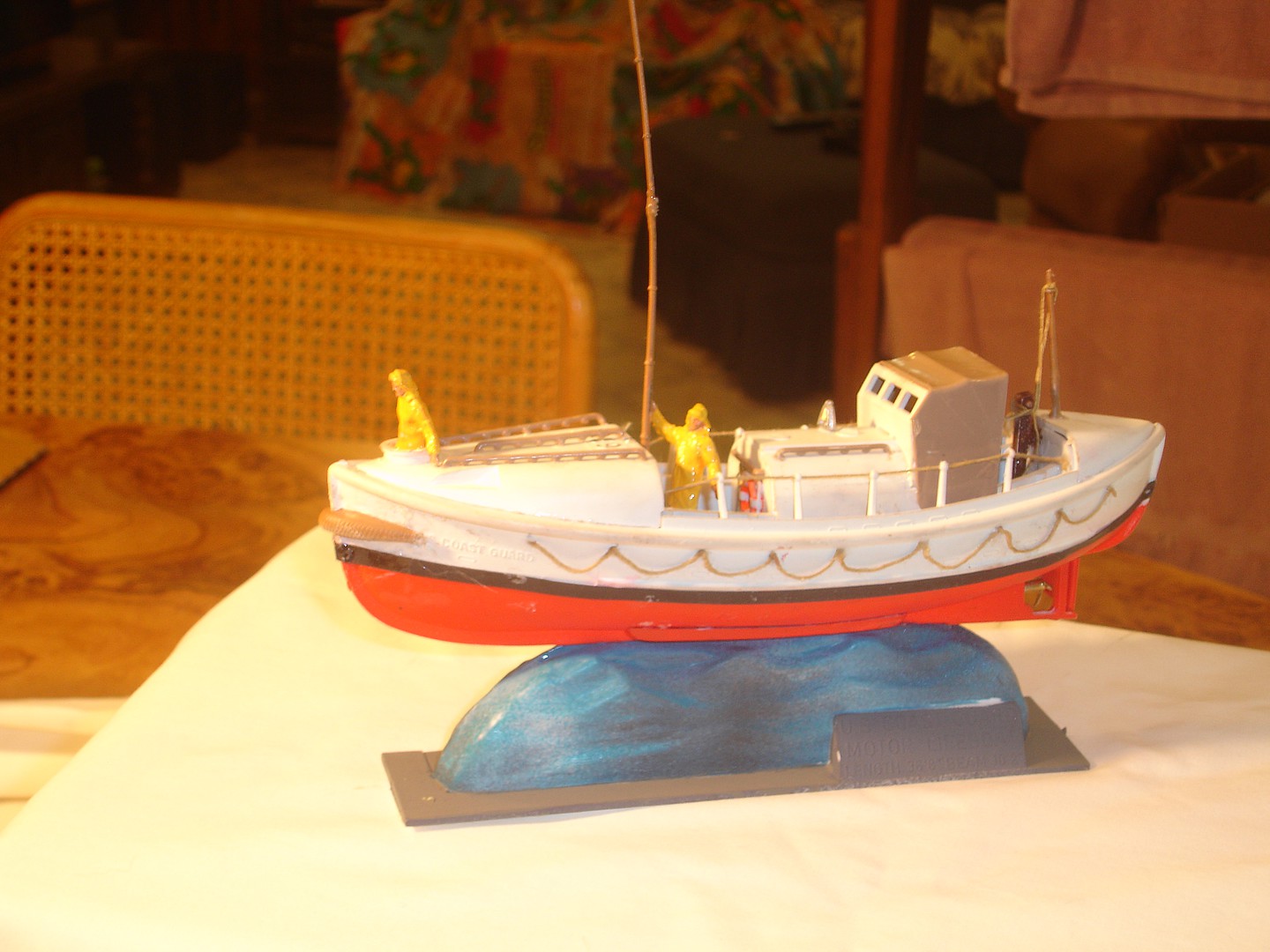 uscg-rescue-boat-plastic-model-rescue-ship-kit-1-48-scale