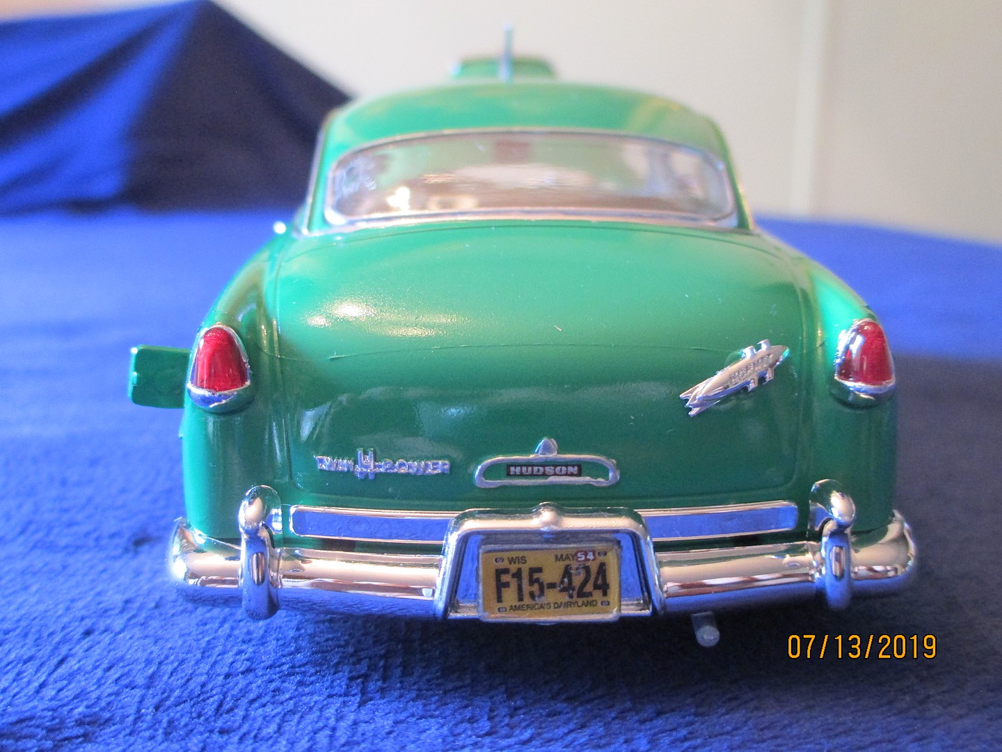 1954 Hudson Special Plastic Model Car Kit 1/25 Scale