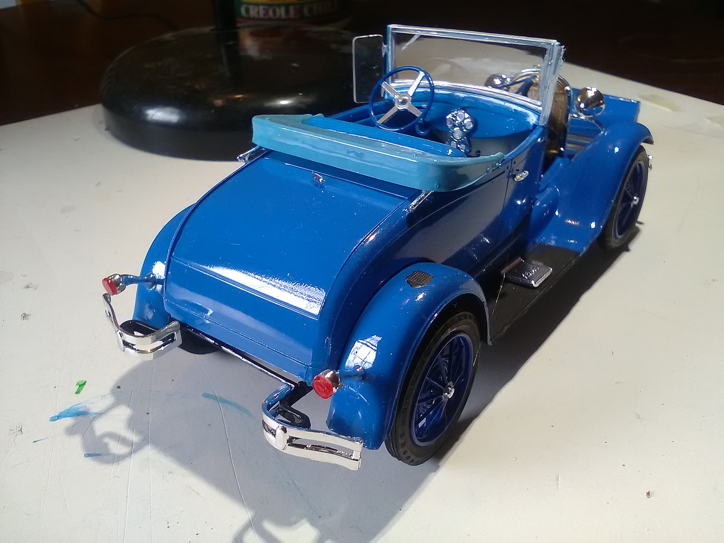 AMT 1000  1929 Ford Model A Roadster Mod Rod 2 in 1 model kit 1//25 On Sale!