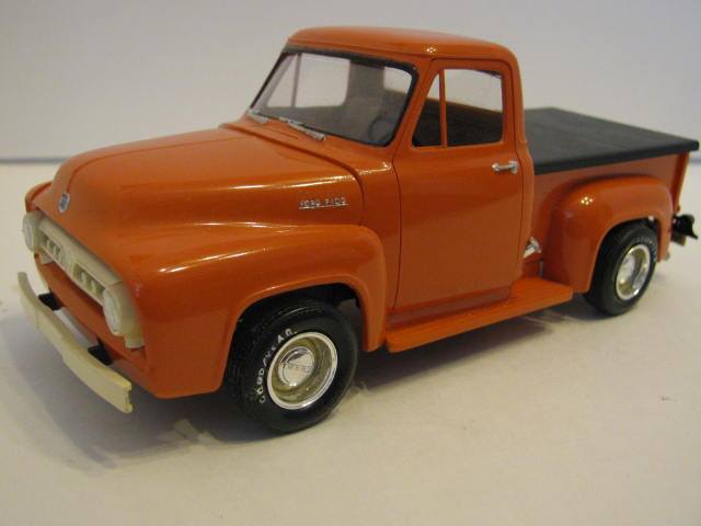 1953 Ford Pickup Truck -- 1/25 Scale -- Plastic Model Truck Kit -- #882 ...