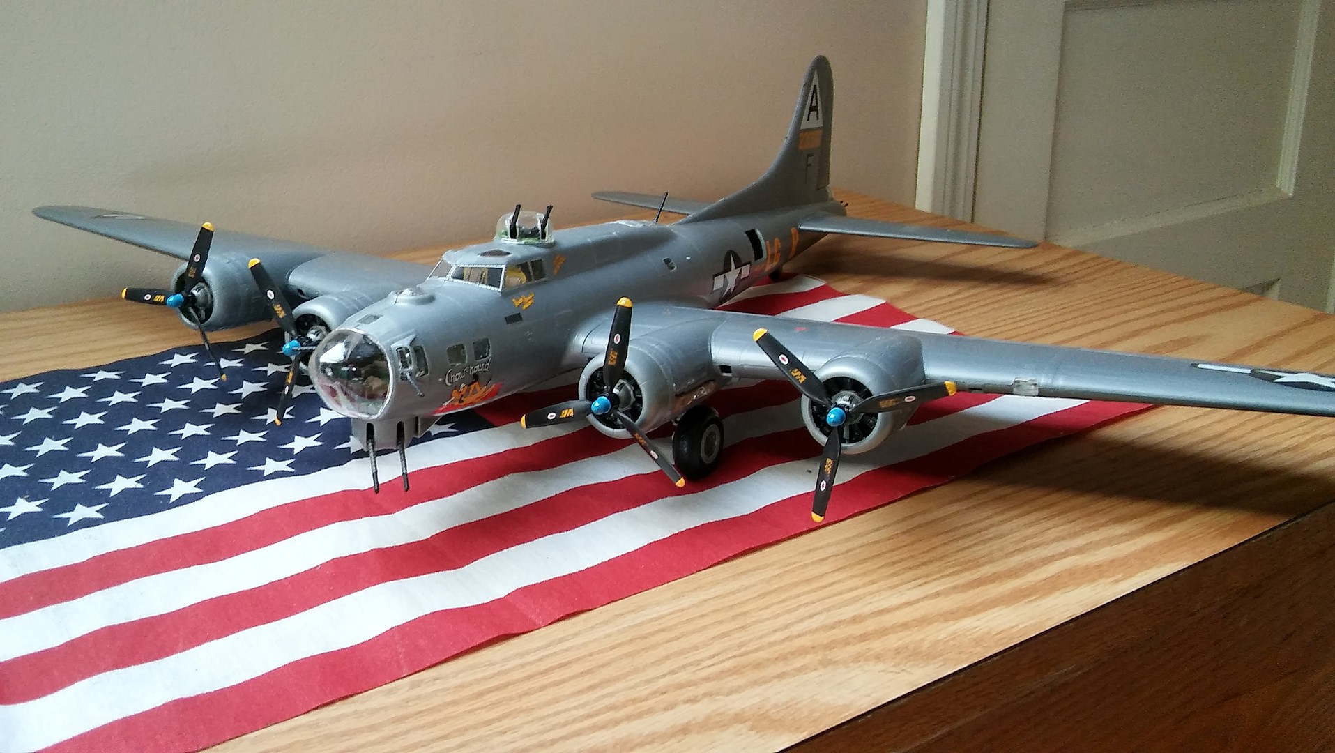 B 17g Flying Fortress Plastic Model Airplane Kit 148 Scale