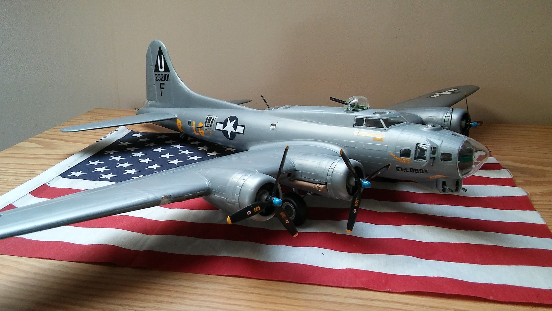 revell b 17 model