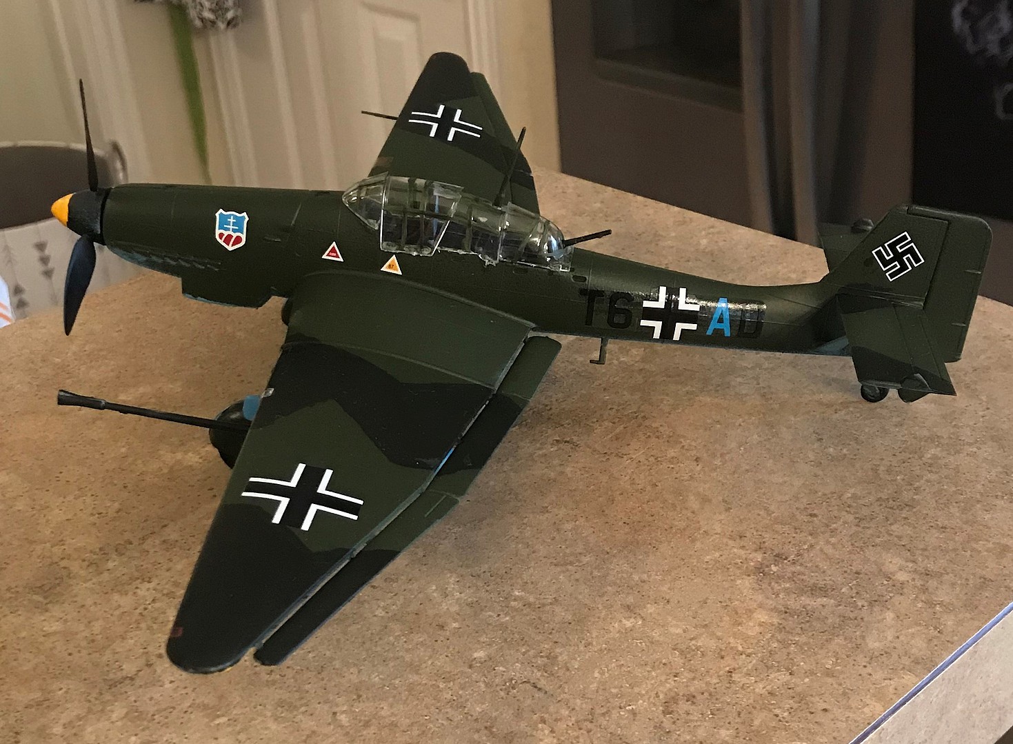 Stuka Dive Bomber Ju87G-1 -- Plastic Model Airplane Kit -- 148 Scale 