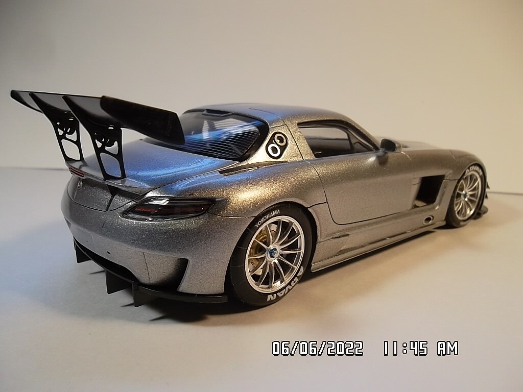 Mercedes Benz SLS AMG GT3 Sports Car -- Plastic Model Car Kit -- 1/24 ...