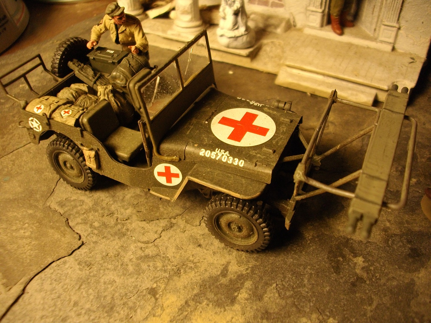 Ton X Ambulance Jeep D Day Plastic Model Military Vehicle Kit | My XXX ...